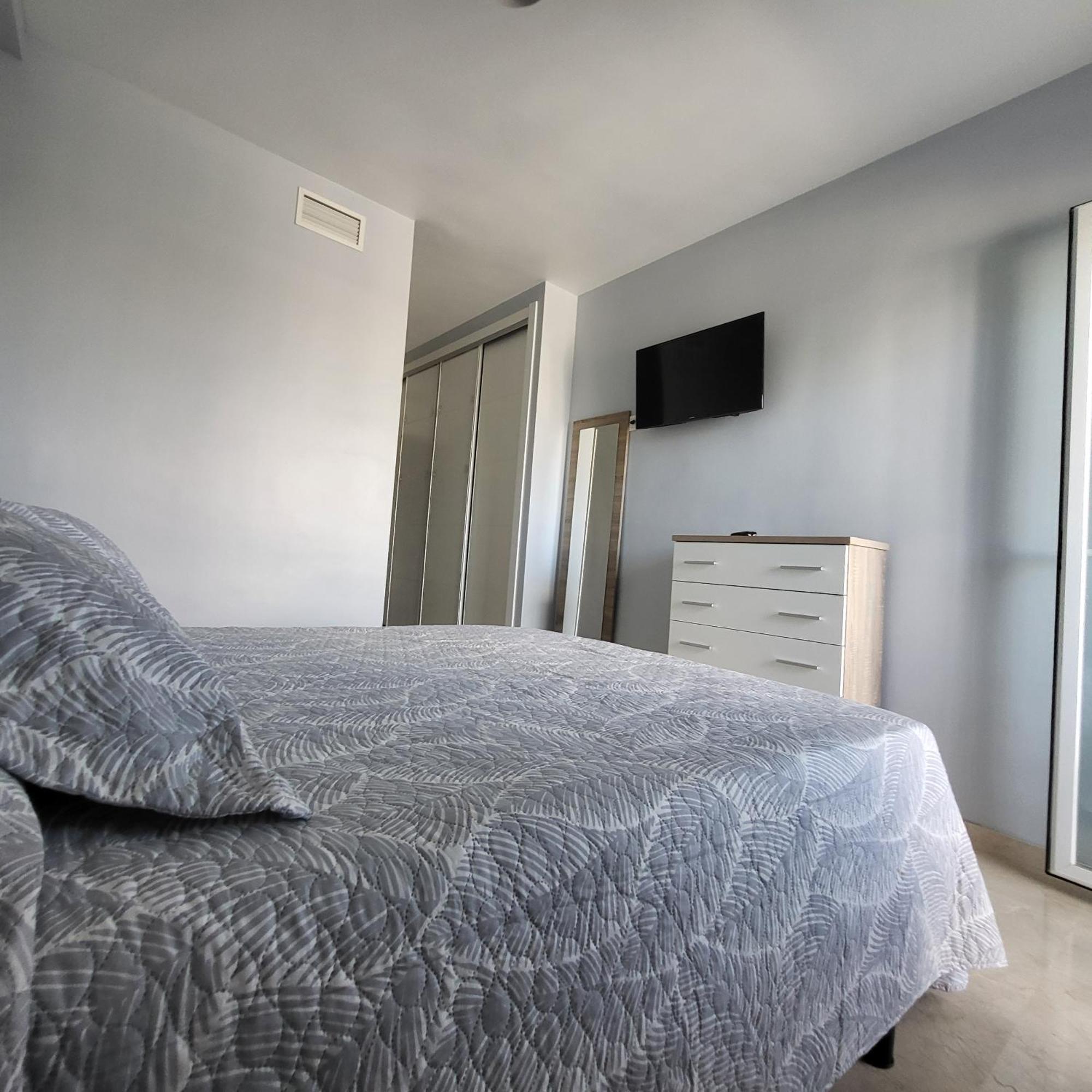 Golf En Baviera Con Vistas Al Mar Apartment Caleta De Velez Exterior photo